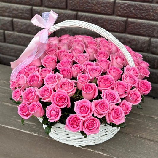 101 BASKET PINK ROSES