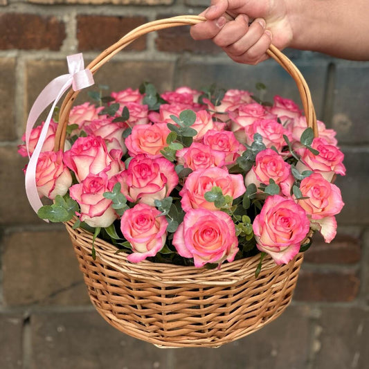 LUSH LOVE BASKET