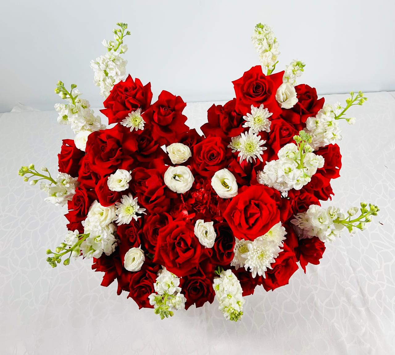 ROYAL GARLAND